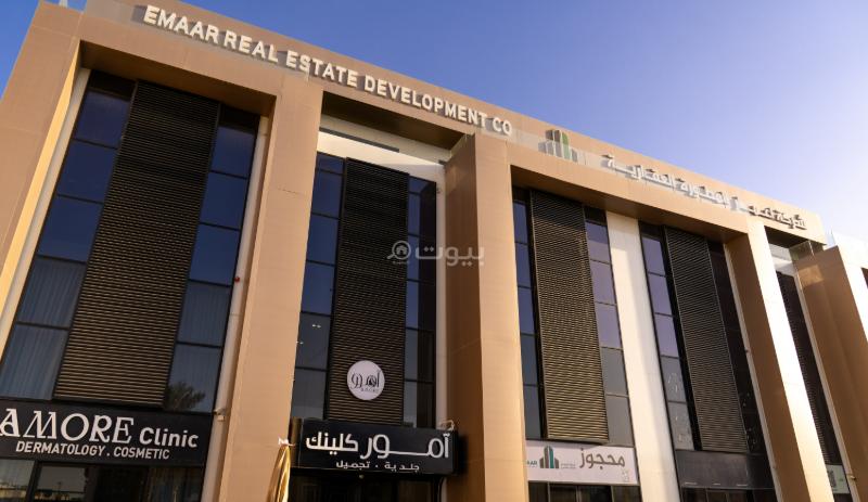 محل 2415 م² في الملقا