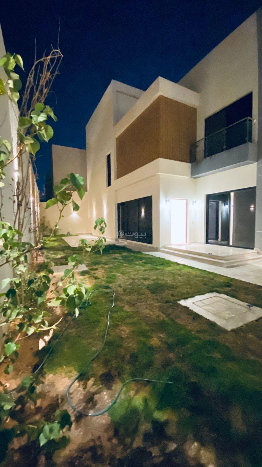 فيلا 5 غرف في الجنادرية