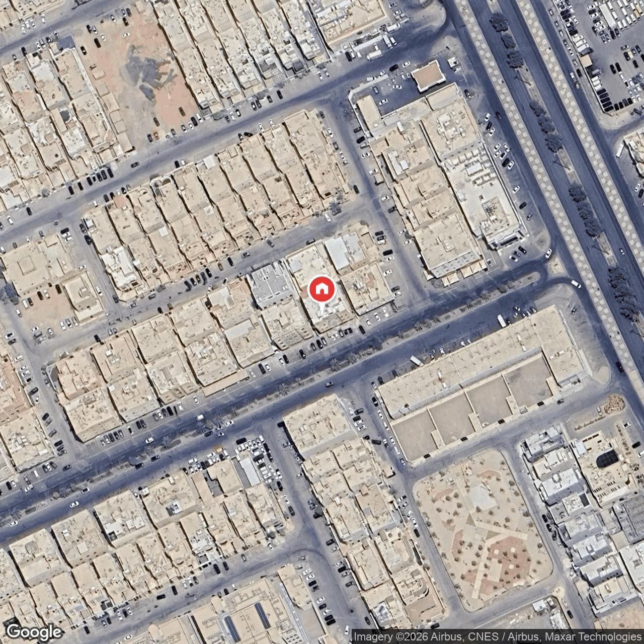 محل 591 م² في قرطبة