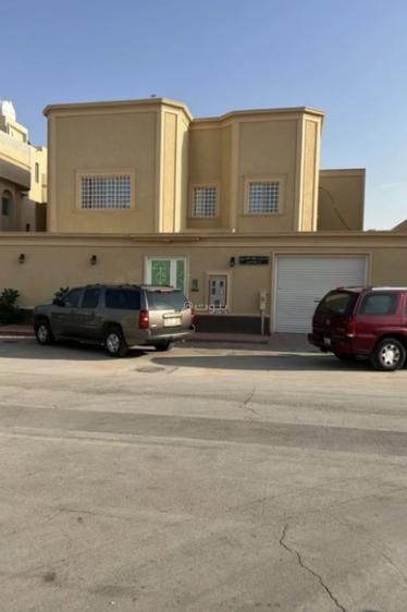 فيلا 6 غرف في الملك فيصل