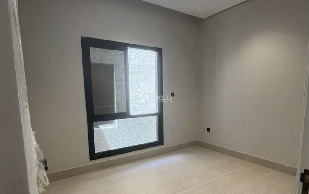 شقة 4 غرف في الرمال