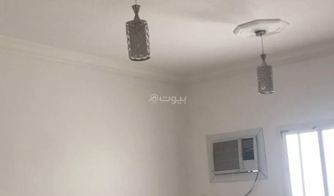 شقة  في ظهرة لبن