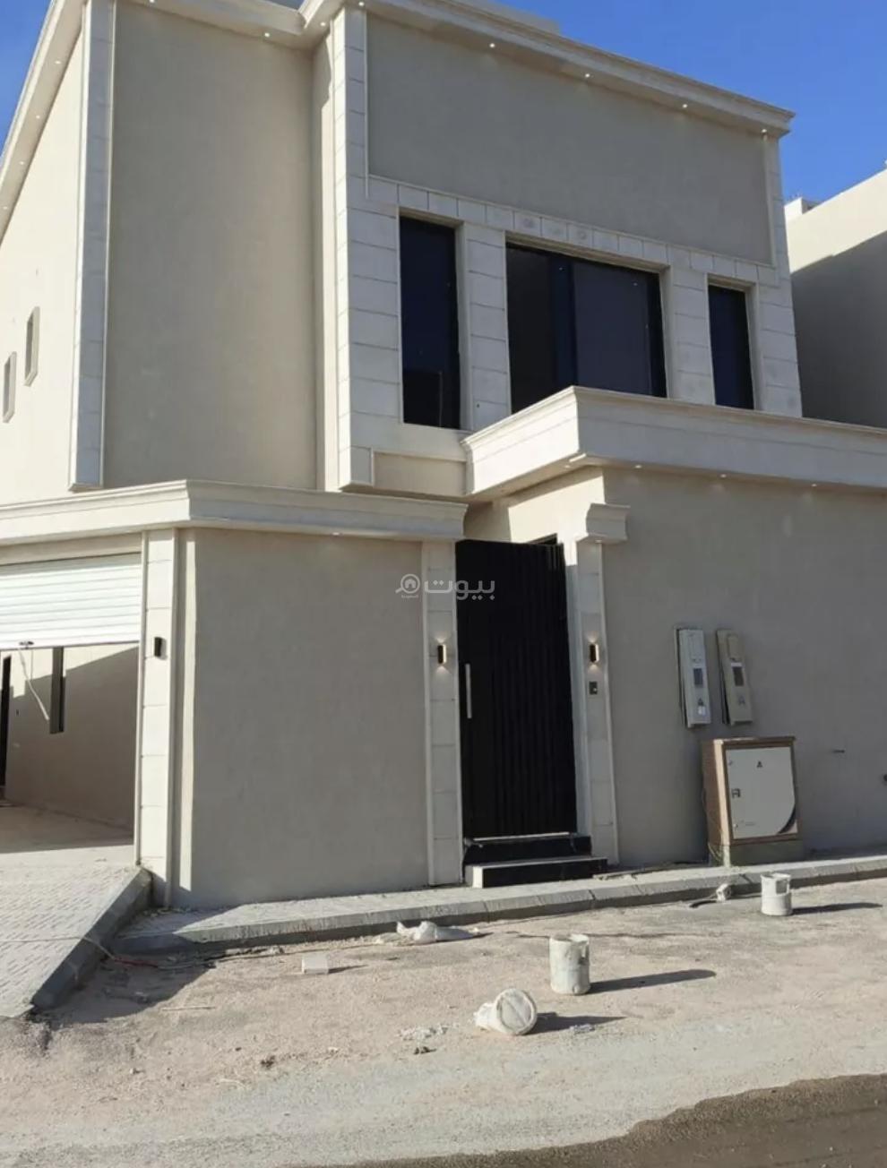 فيلا 4 غرف في الجنادرية