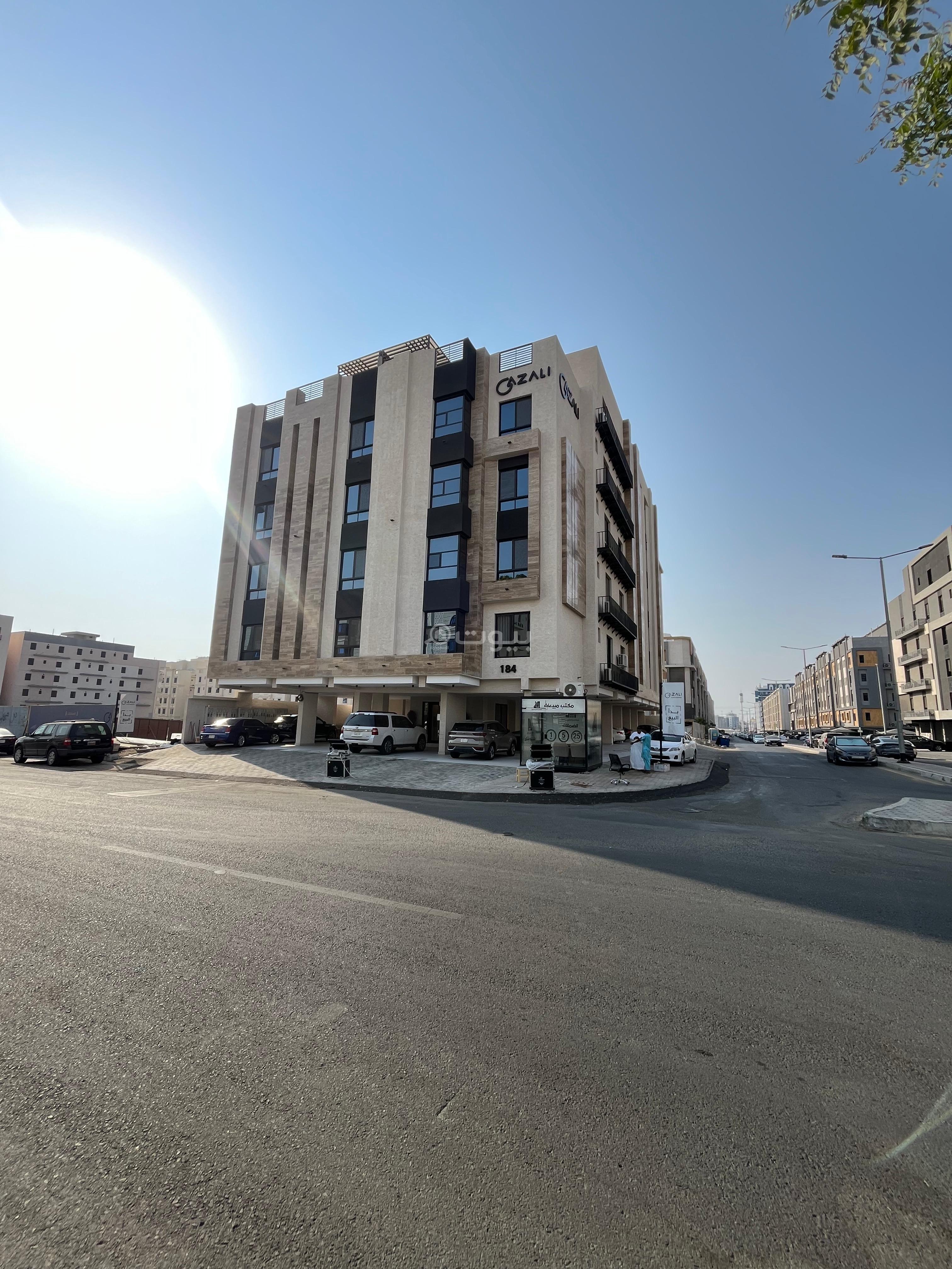 4 bedroom apartment in Al Wahah