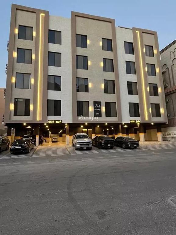 شقة 4 غرف في الحمرا