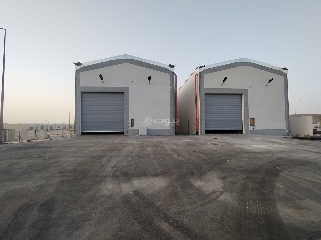 مستودع 2240 م² في طيبة
