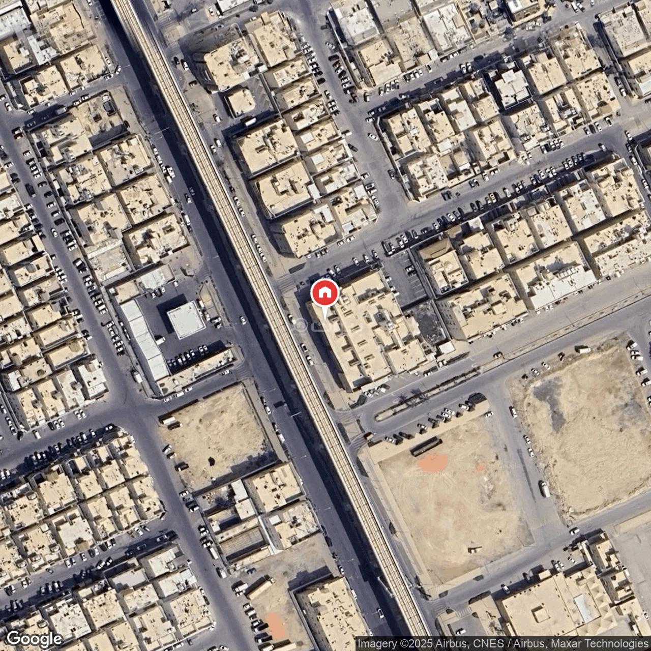 شقة  في العزيزية