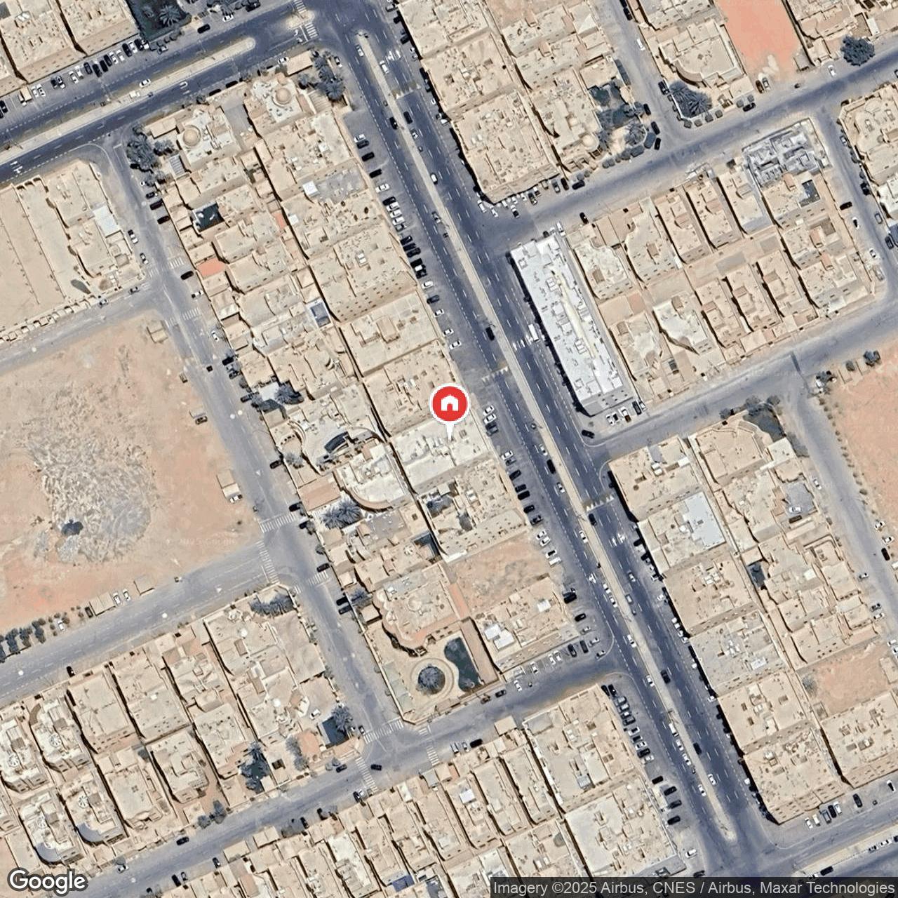 شقة  في الحمراء