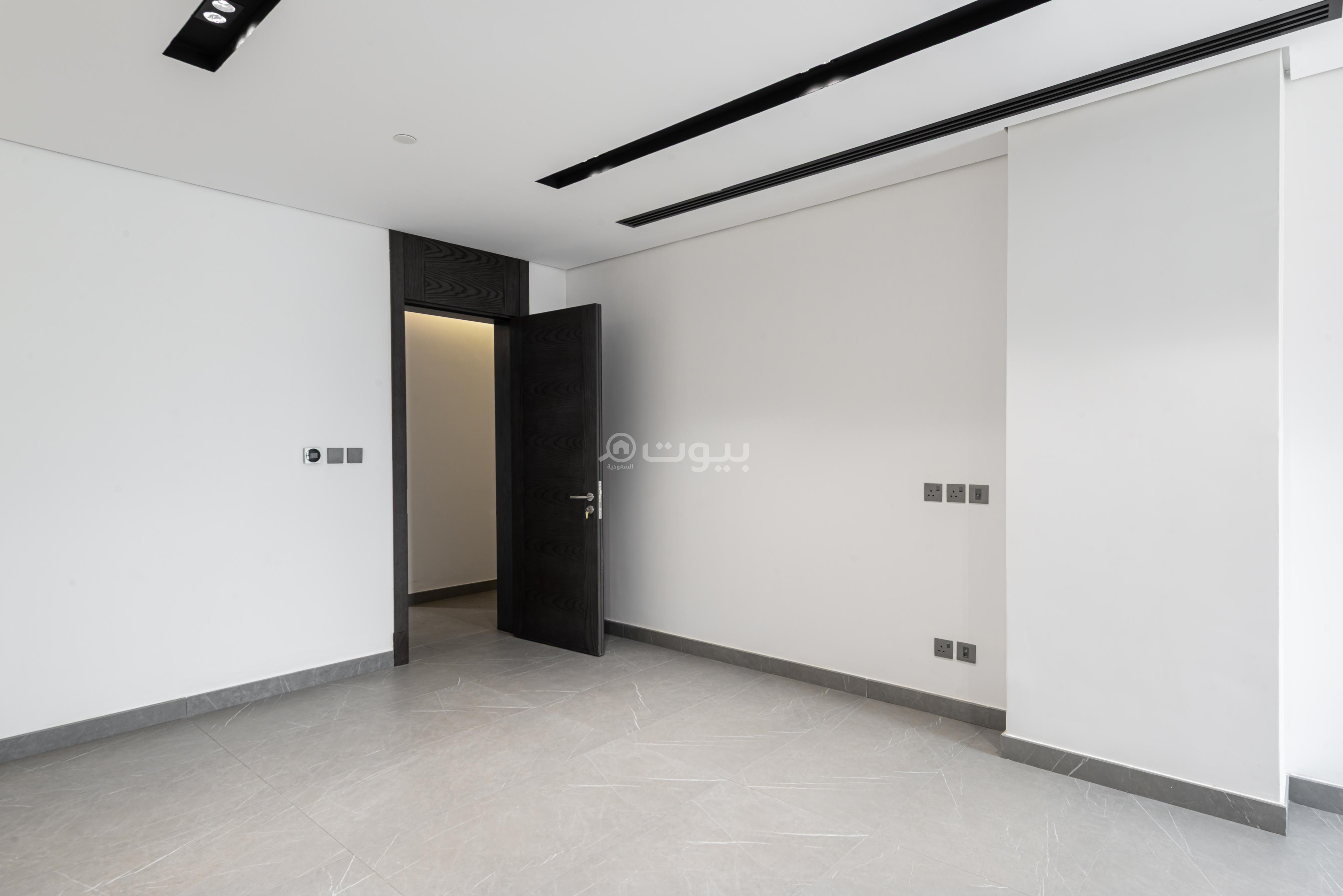 شقة 3 غرف في العليا