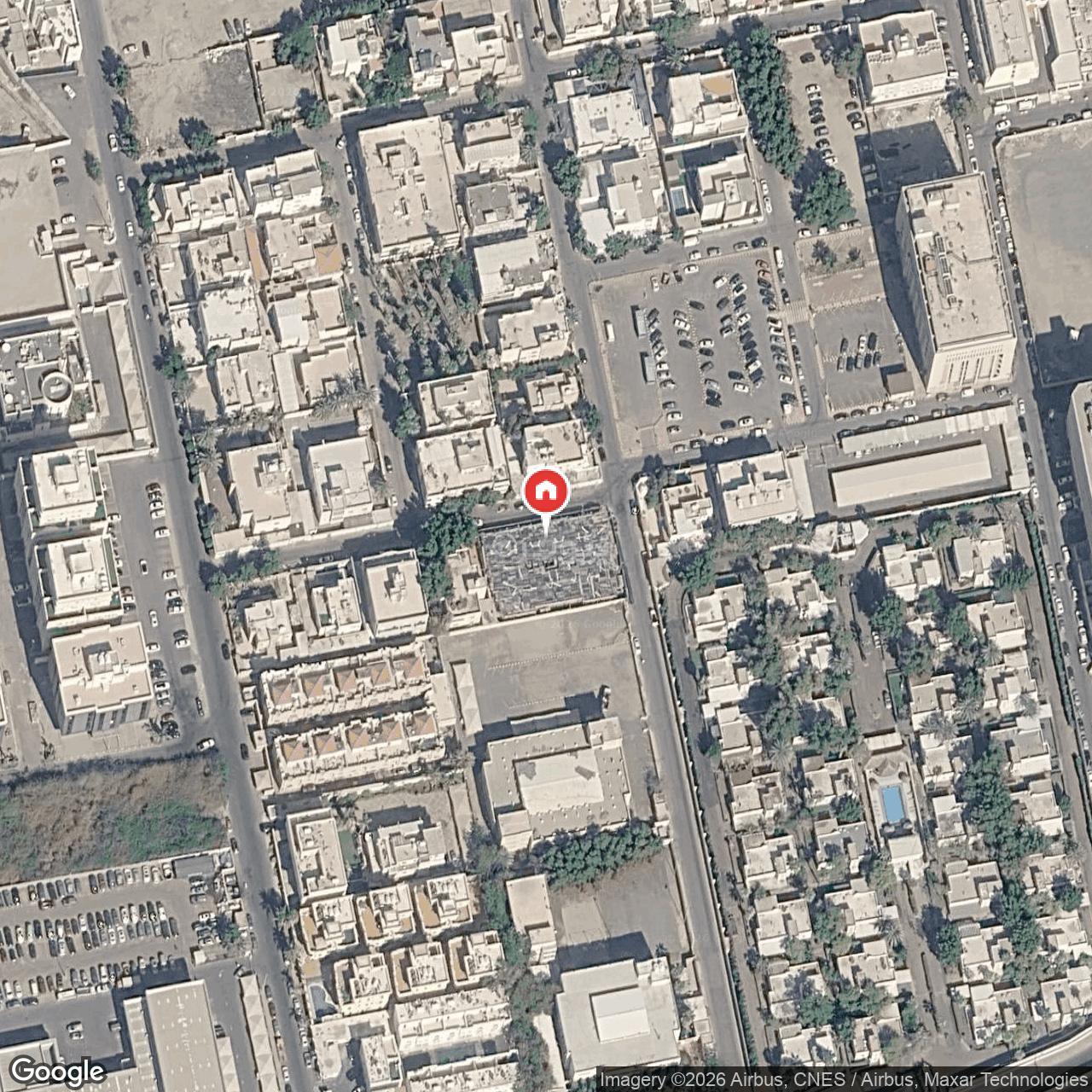 شقة  في الحمراء