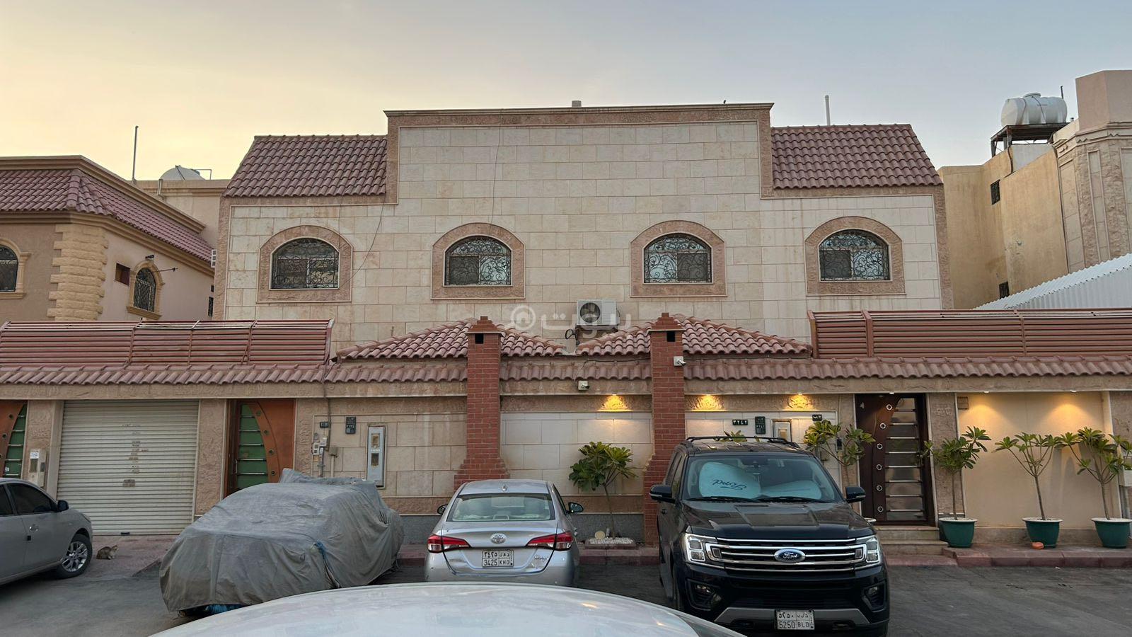 فيلا 4 غرف في اشبيلية