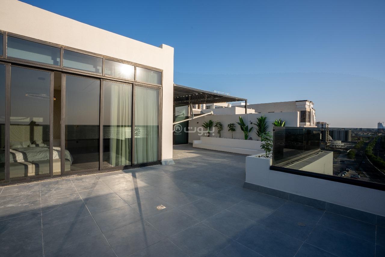 شقة 5 غرف في الشاطئ الغربي