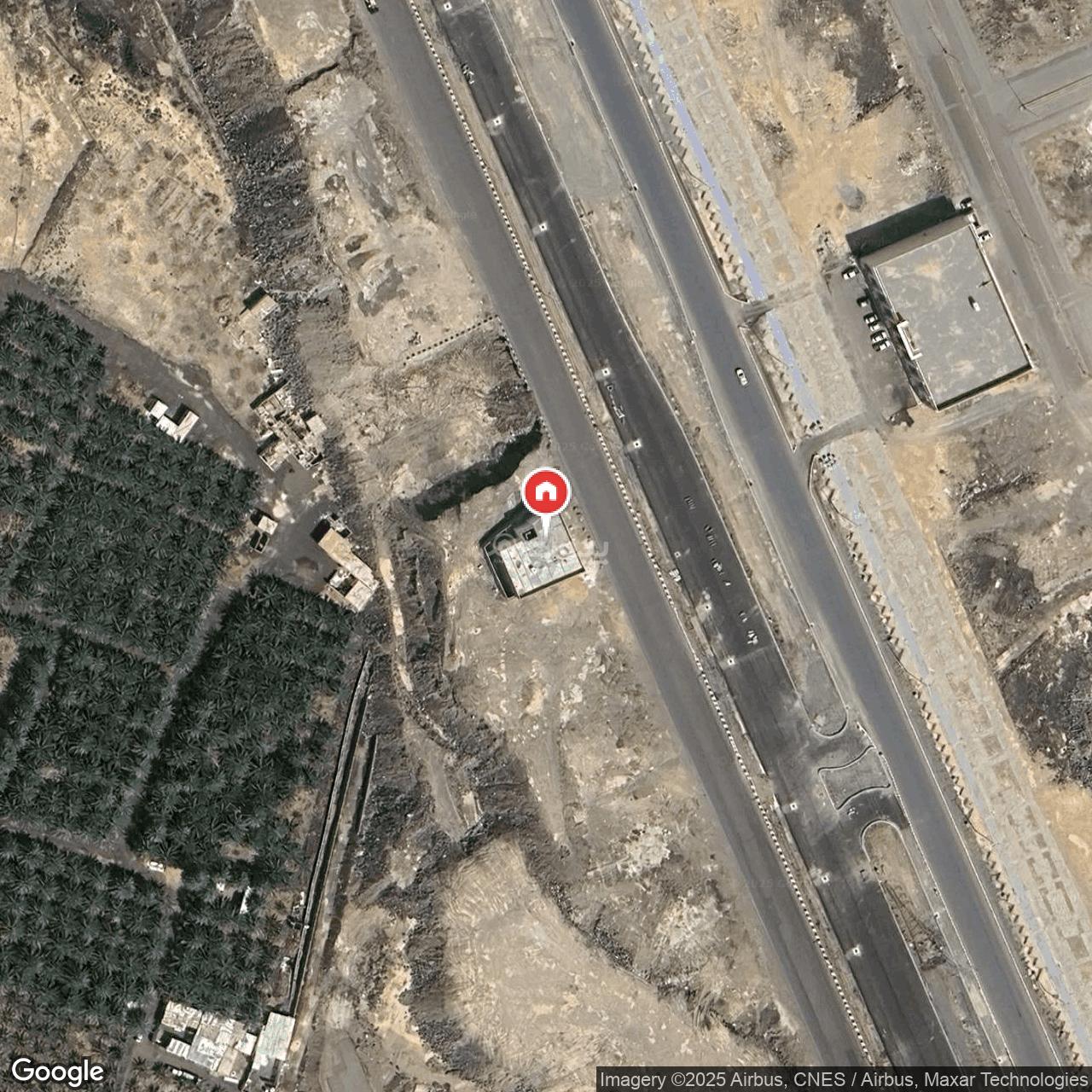 محل 700 م² في المدينة المنورة