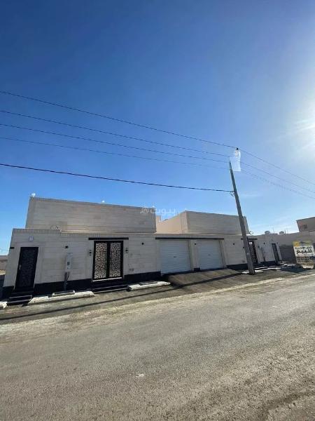 فيلا 5 غرف في القرينية