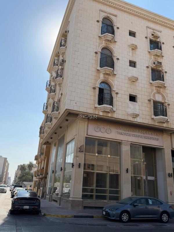 محل 302 م² في الخبر الشمالية