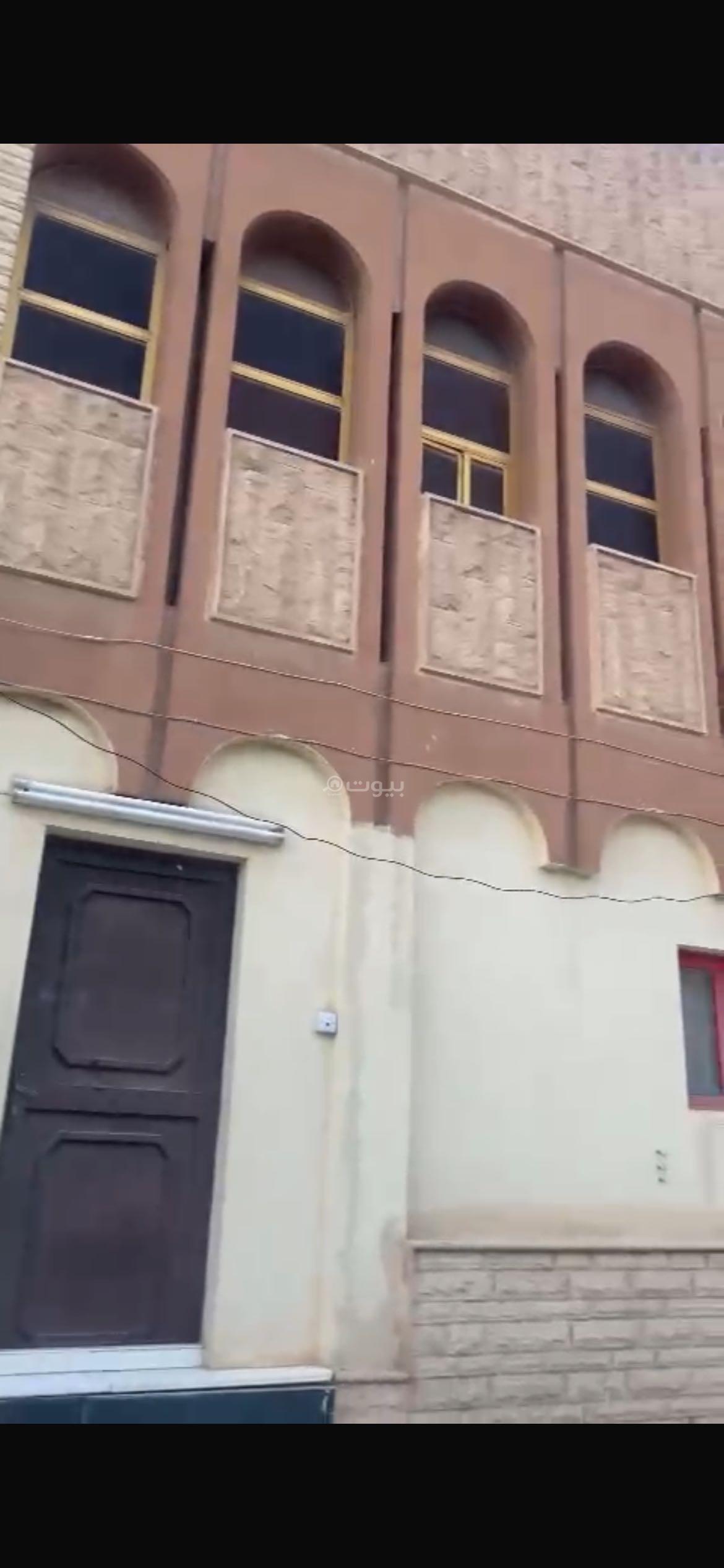 فيلا 6 غرف في العليا