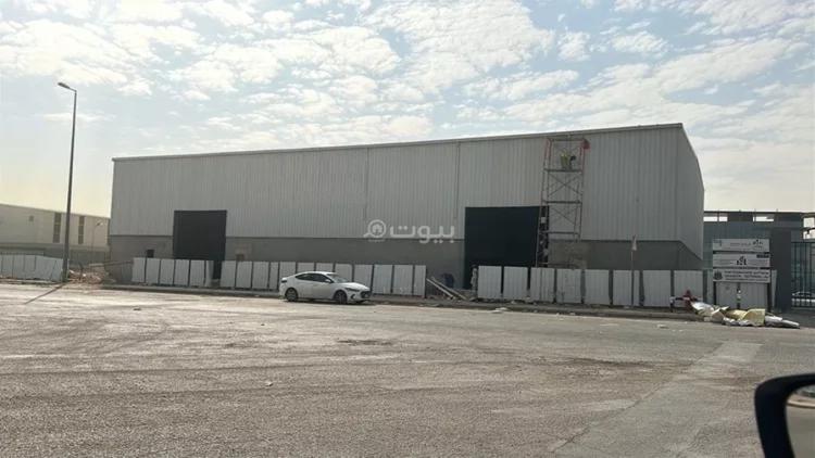 مستودع 1977 م² في المصفاة