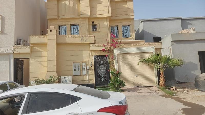 6 bedroom villa in Al Rimal