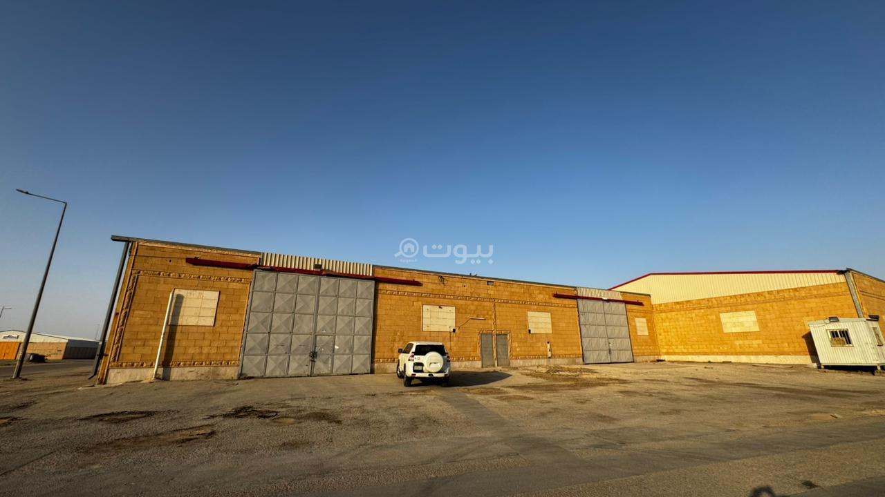 8000 sqm warehouse in Al Bariah
