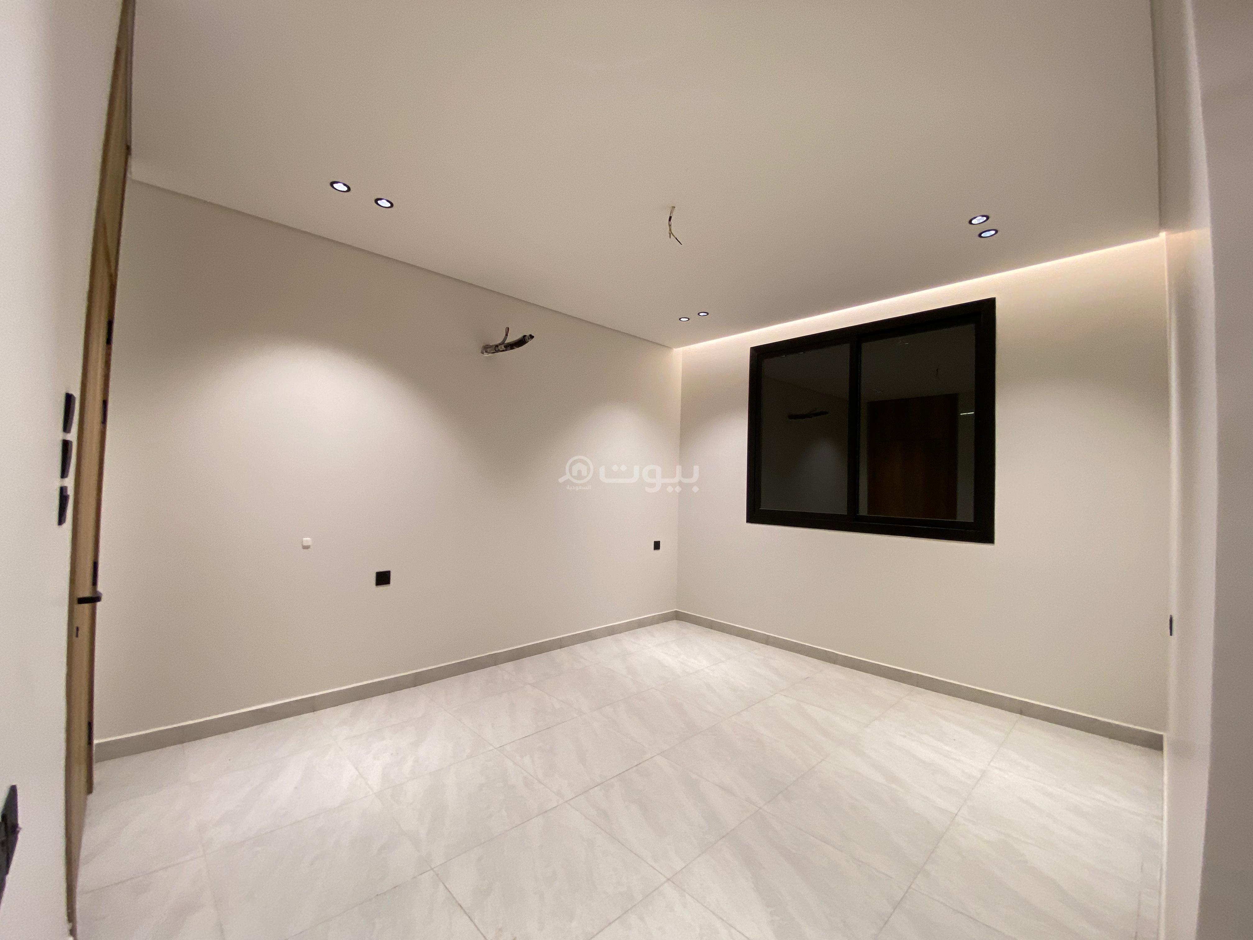 شقة 4 غرف في الروضة