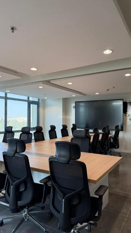 مكتب 5000 م² في الدريهمية