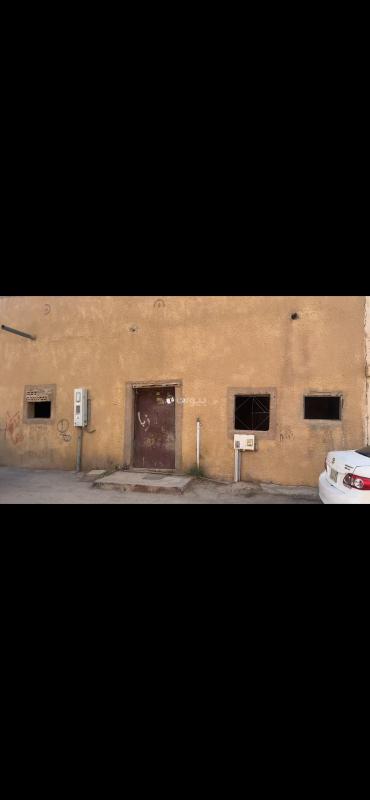 6 bedroom villa in Al Ghnamiah