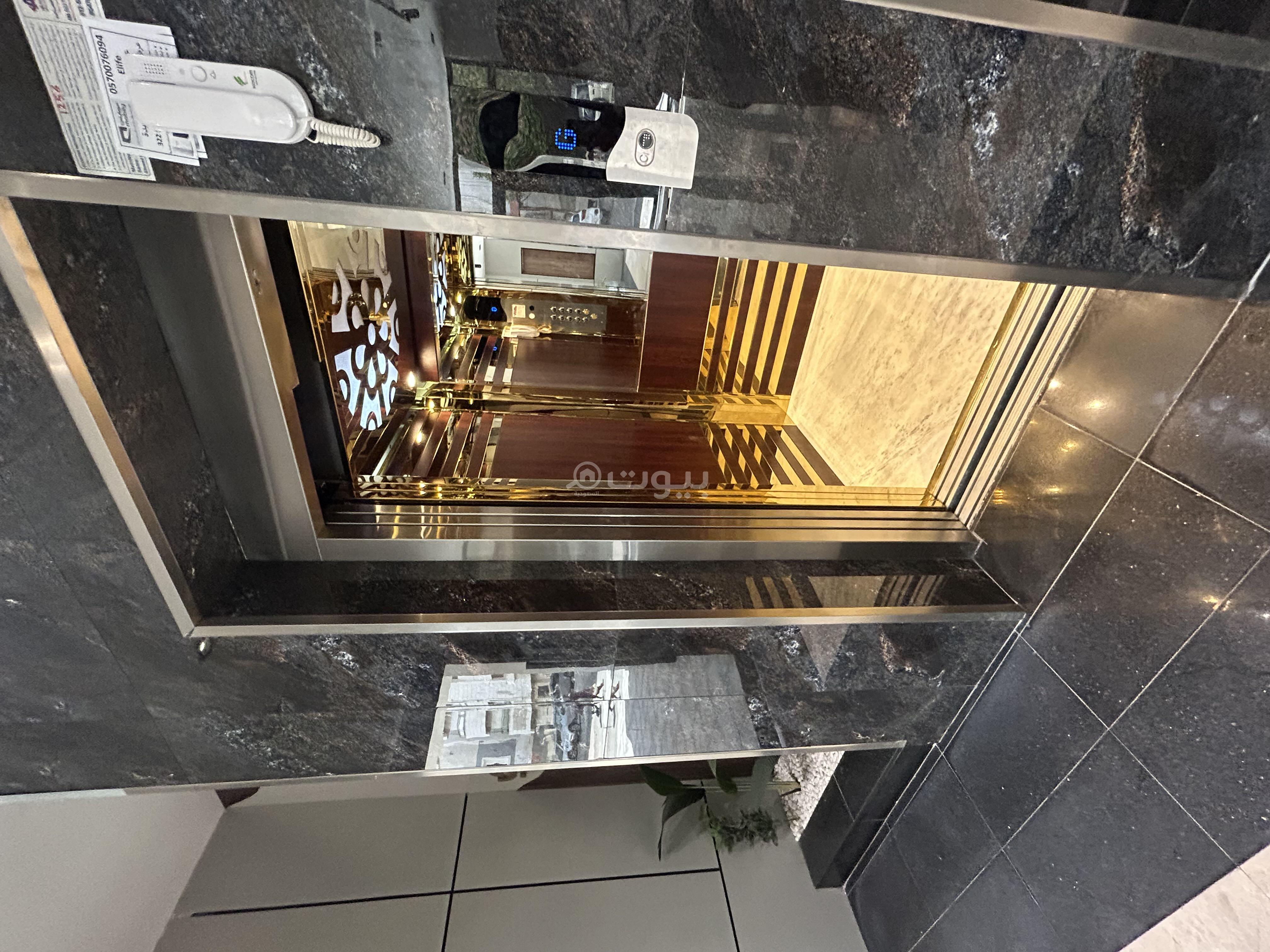 شقة 4 غرف في الروضة