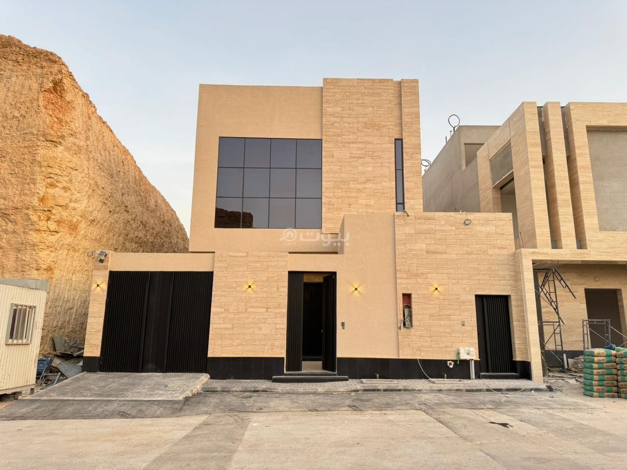 فيلا 4 غرف في النرجس