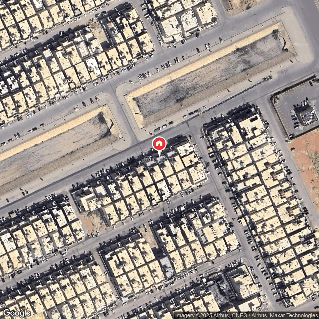 شقة  في الرمال