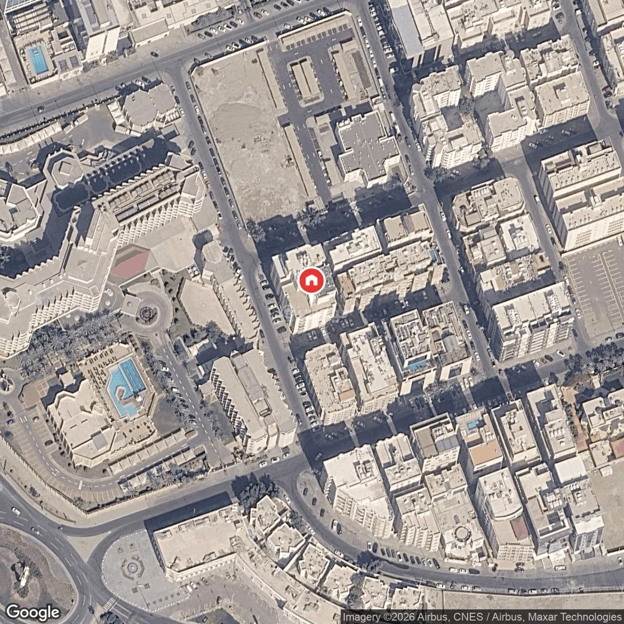 شقة  في الحمراء