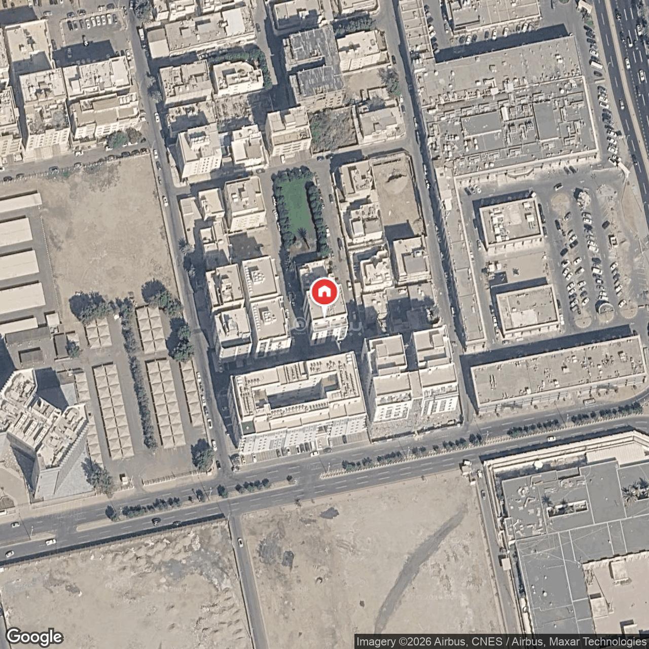 شقة  في الحمراء