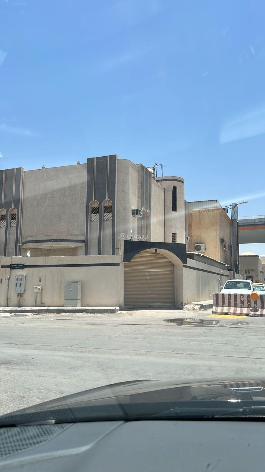 فيلا 5 غرف في طويق