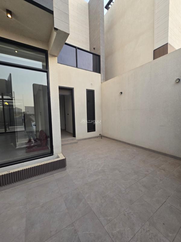 11 bedroom villa in Al Hajlah Al Jadid