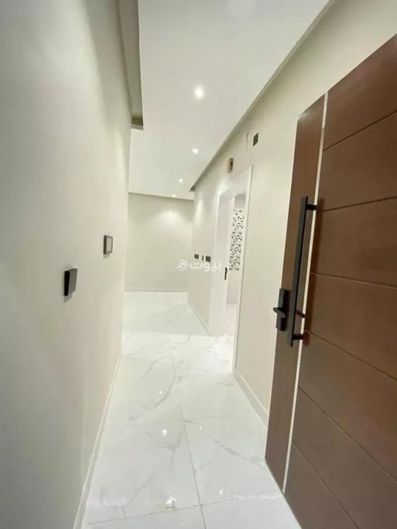 شقة 4 غرف في مشرفة