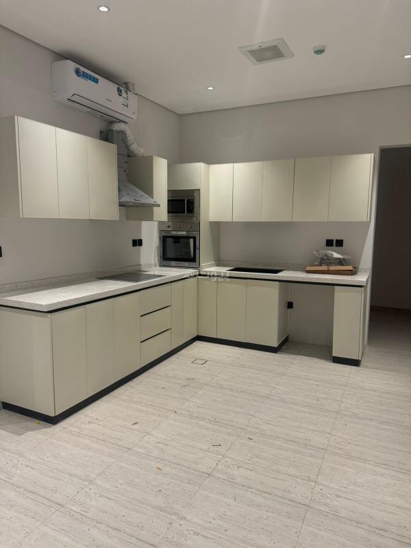 شقة 3 غرف في الملقا