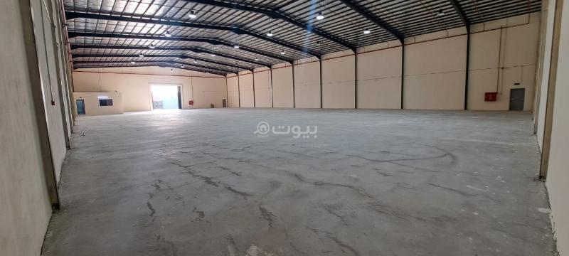2450 sqm warehouse in Al Sulay