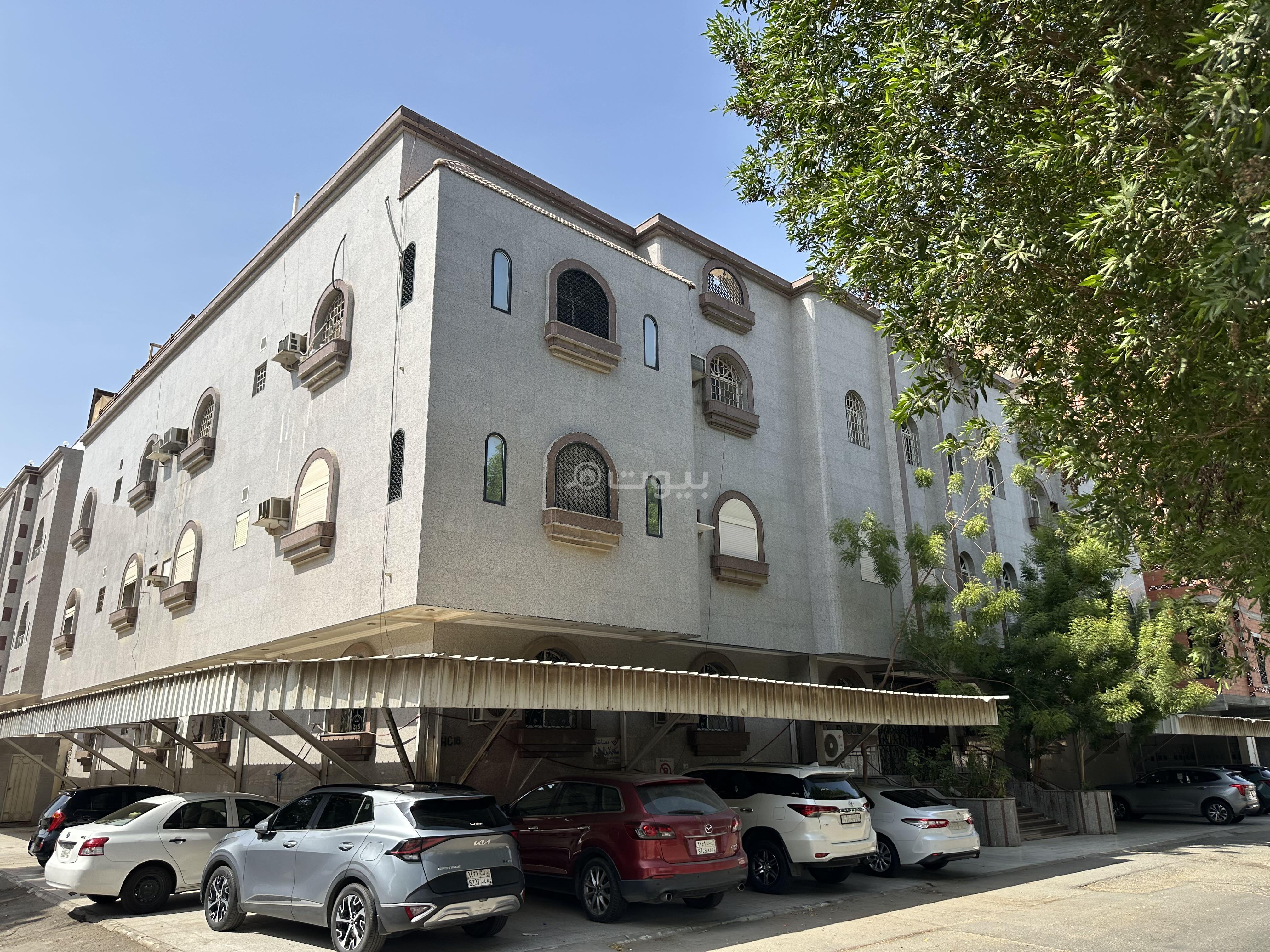 شقة 4 غرف في الصفا