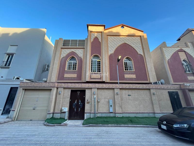 5 bedroom villa in Al Maseef