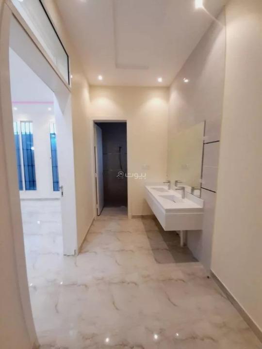 4 bedroom villa in Dhahrat Laban