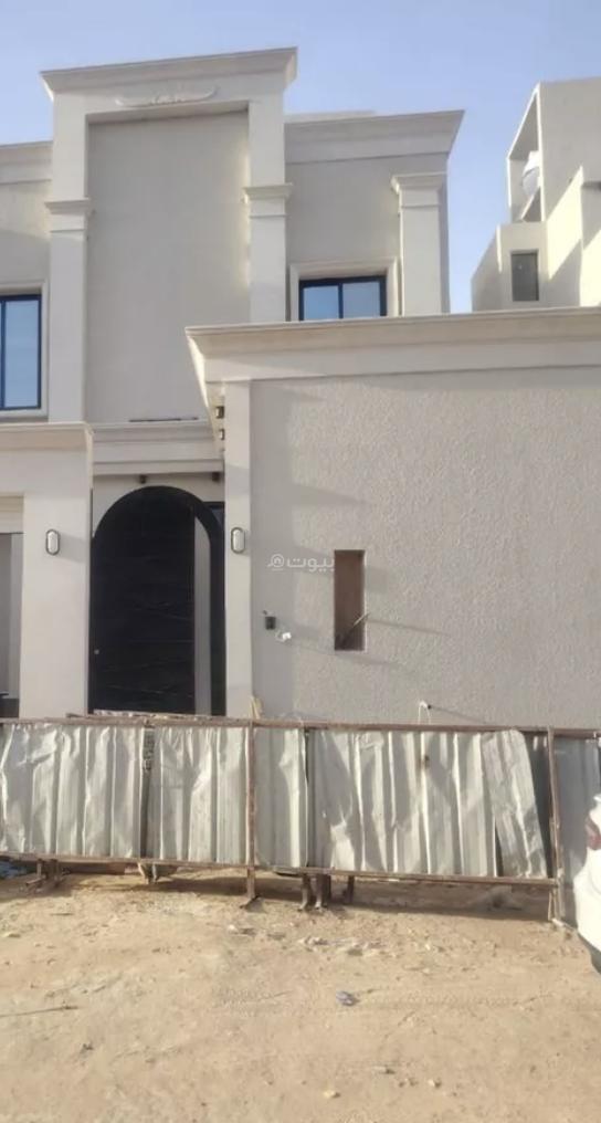 فيلا 5 غرف في عكاظ