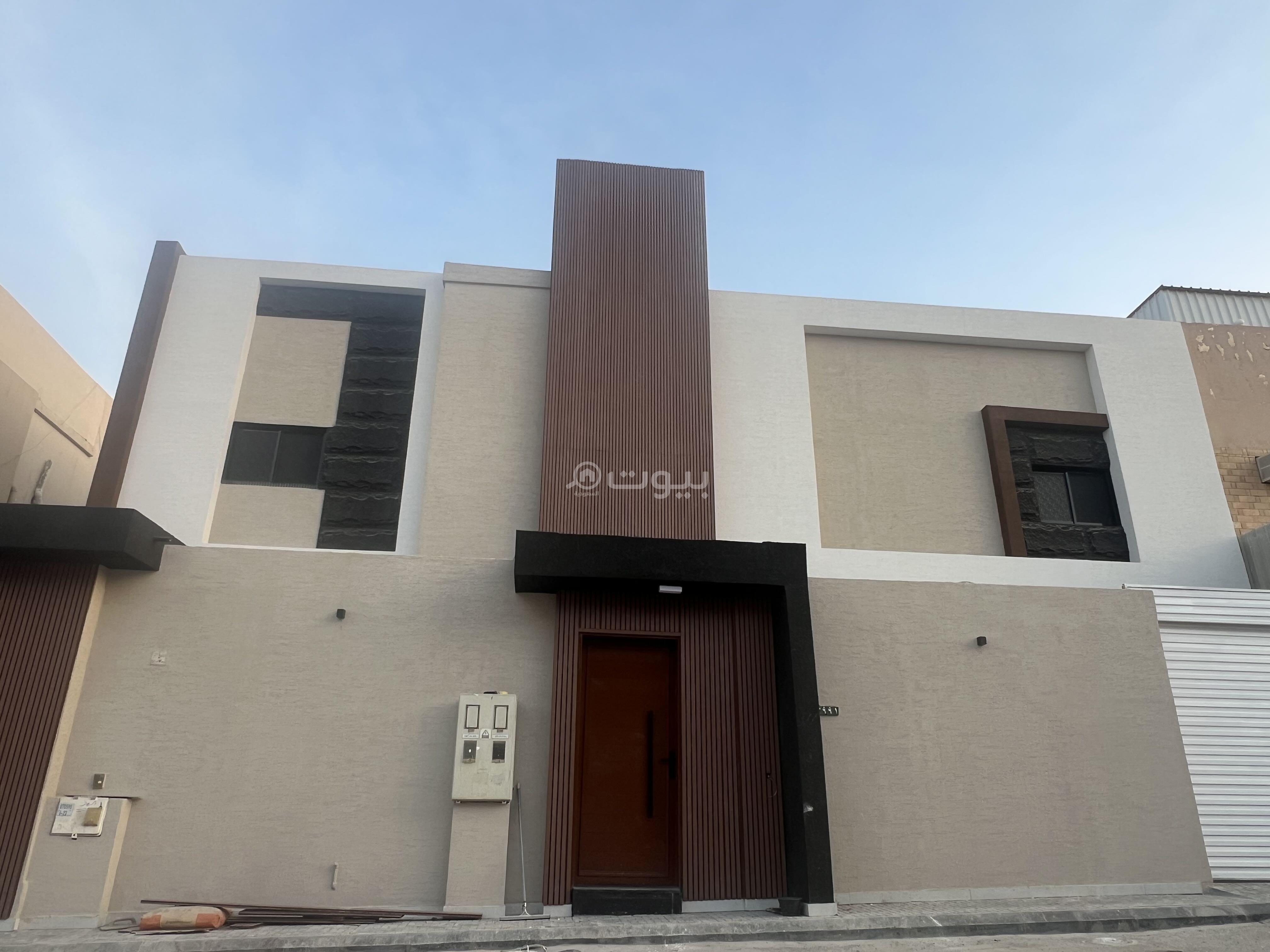 فيلا 9 غرف في العريجاء الوسطى