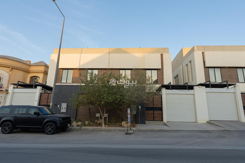 فيلا 8 غرف في الملقا