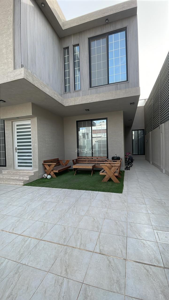 فيلا 4 غرف في الدمام