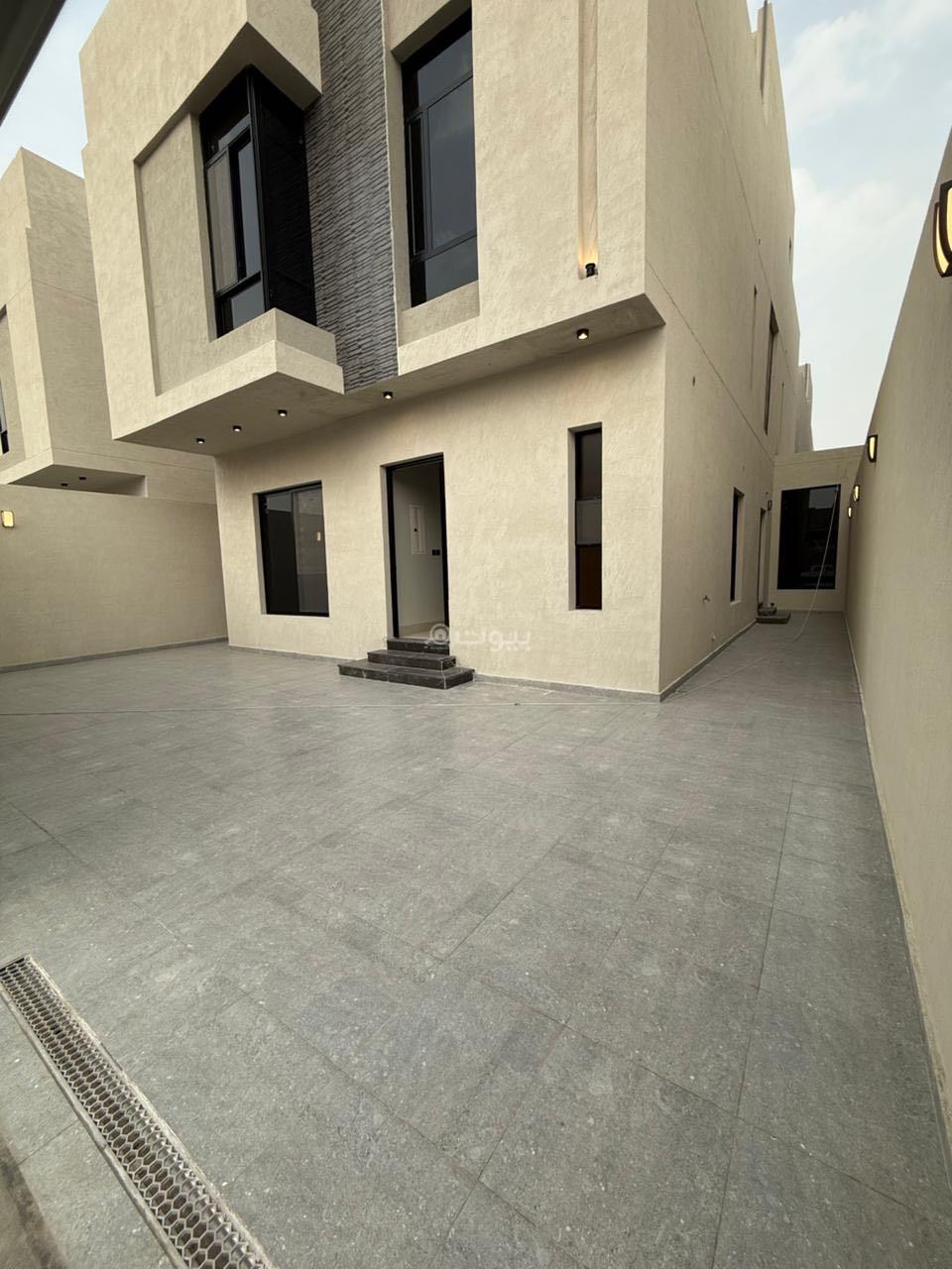 فيلا 6 غرف في الأمل