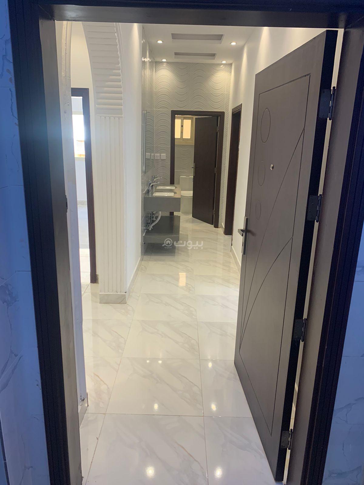 شقة 5 غرف في الريان