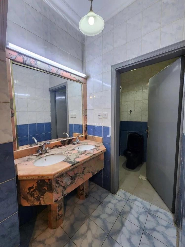 شقة 3 غرف في الشهداء