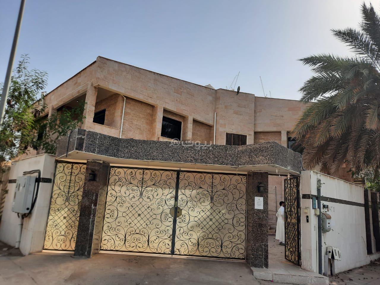 10 bedroom villa in Al Shati