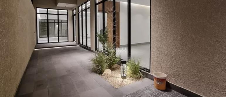 5 bedroom villa in Al Narjis