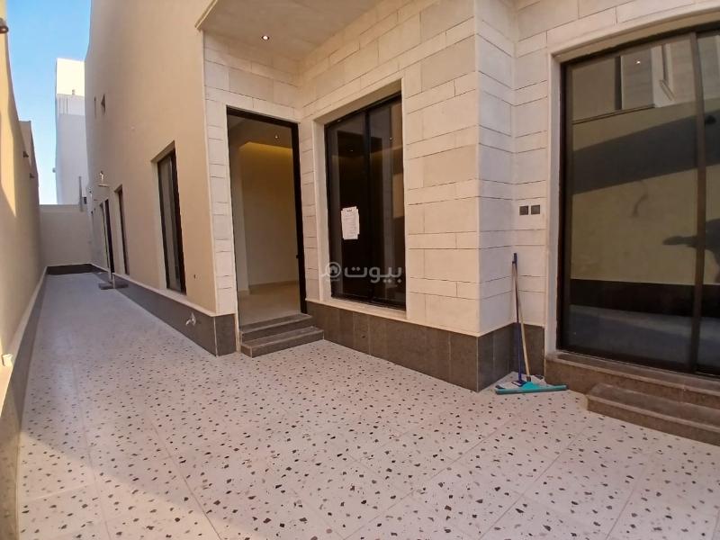 4 bedroom villa in Al Janadriyah