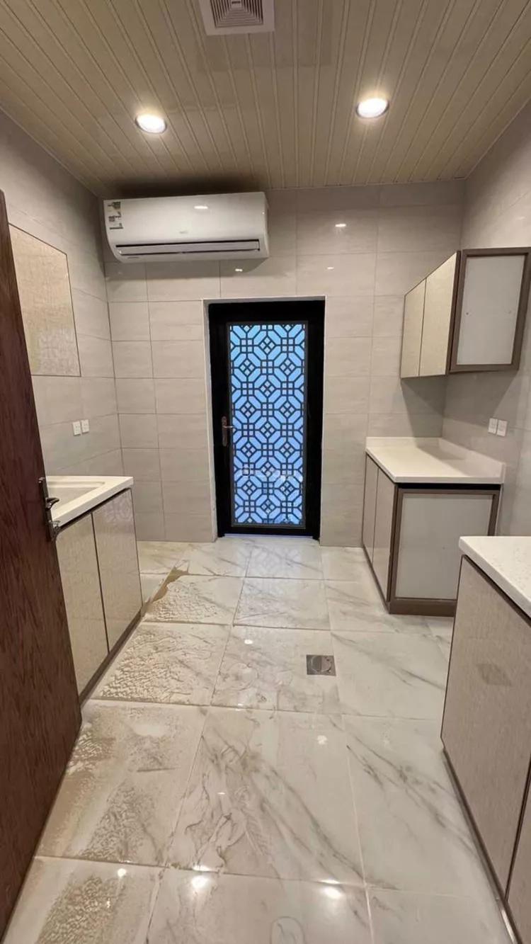 فيلا 5 غرف في الصدفة